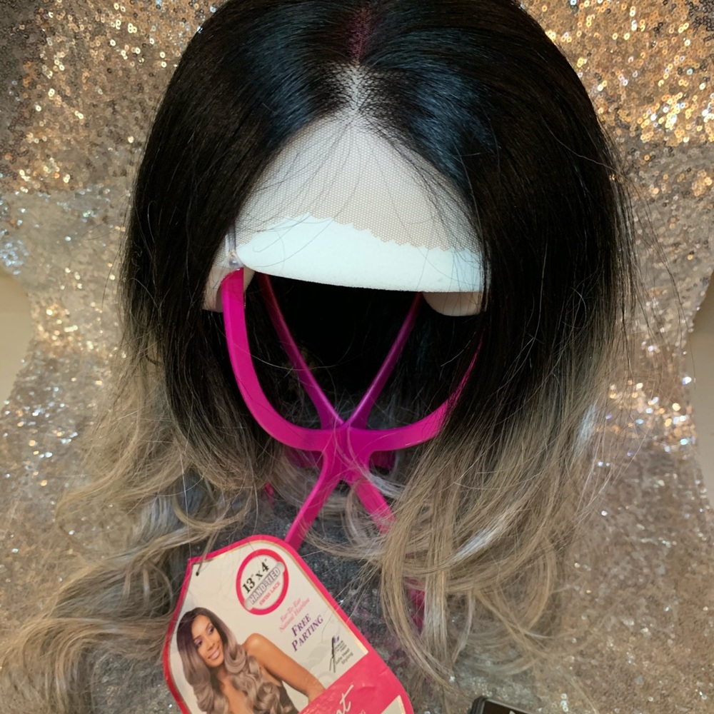 22" Ombré Lace Front Wig